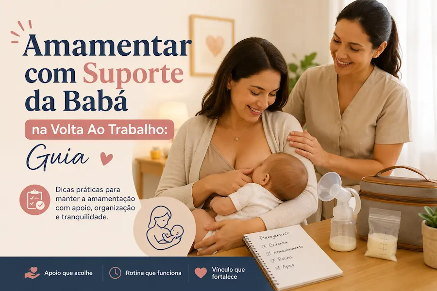 Mãe amamentando o bebê enquanto recebe suporte da babá na volta ao trabalho